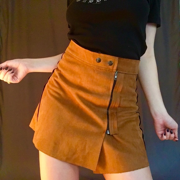 American Eagle Outfitters Dresses & Skirts - ✨Suede High Waisted Skirt ✨